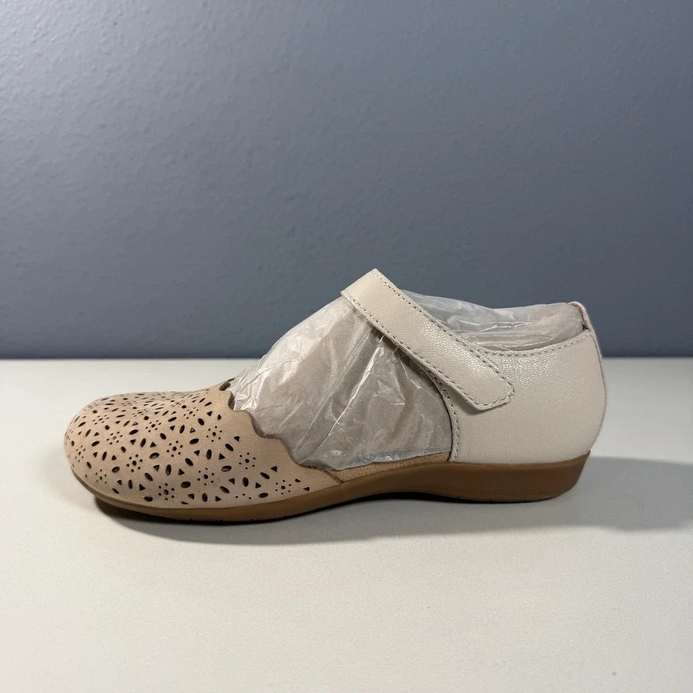 Earth Origins Brynn Ivory Leather Laser Cut Mary Jane‎ Flats ETBRYNN-QV  5M